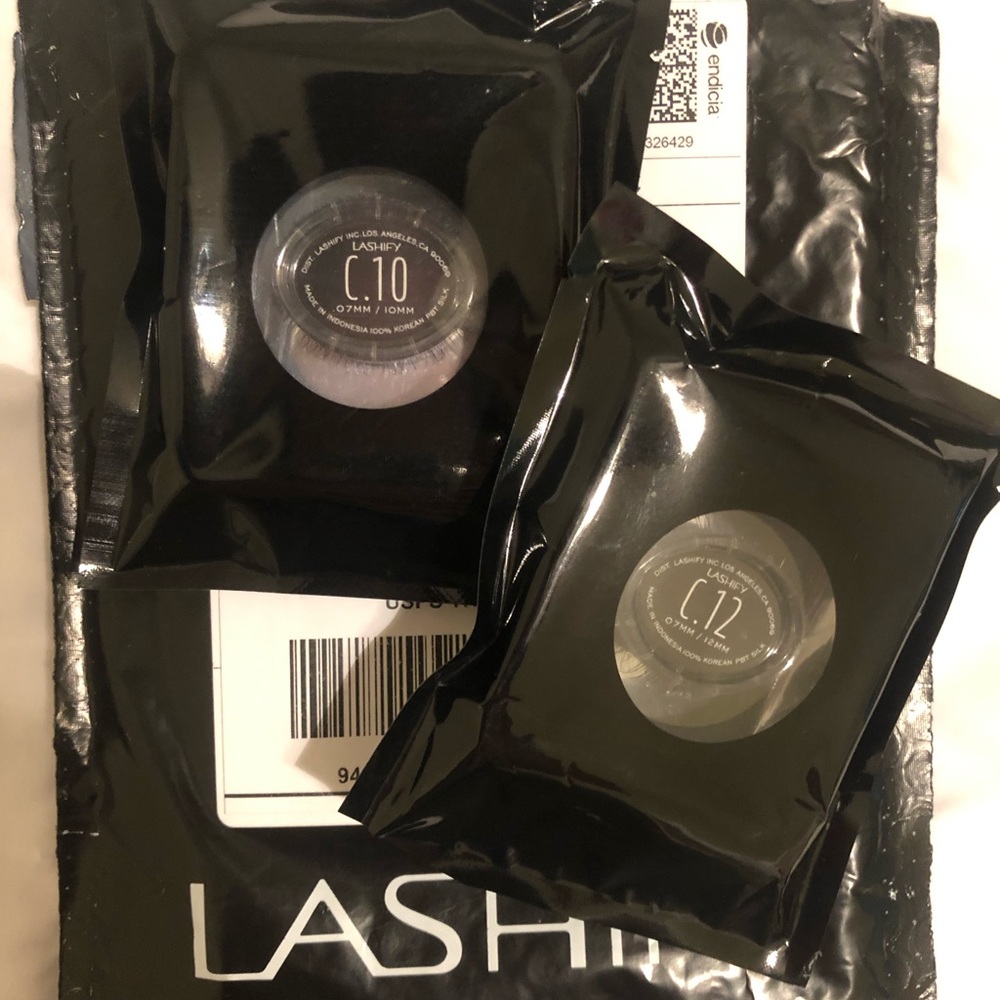 2 New unopened Lashify c12 AND c10 lashes
